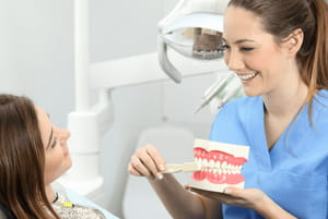 Как избежать осложнений после удаления зуба